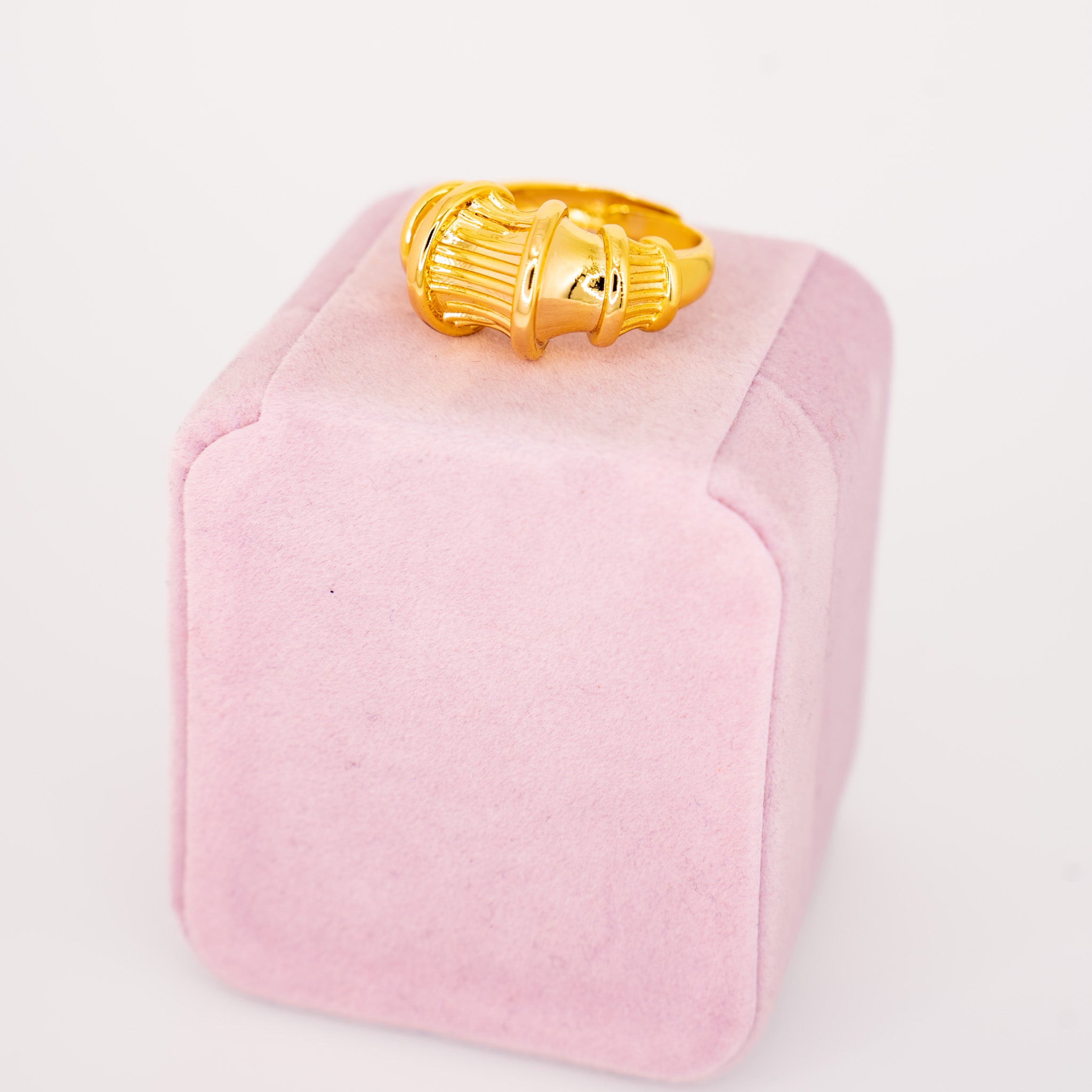 GOLD CHUNKY BAMBOO RING