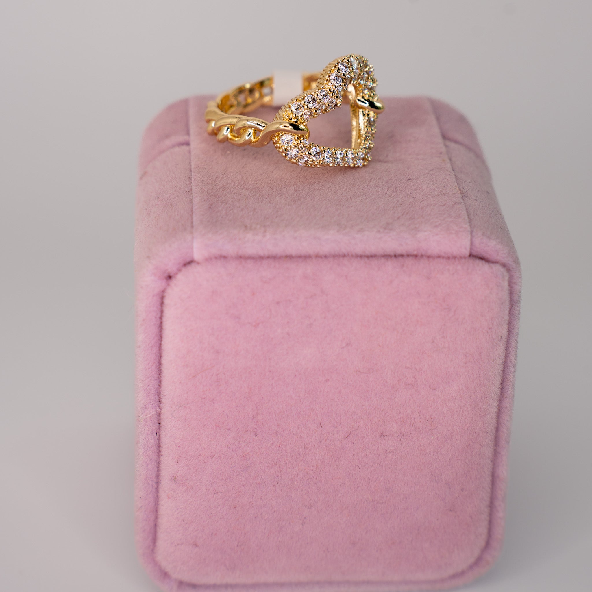 GOLD ROPE GEMSTONE HEART RING