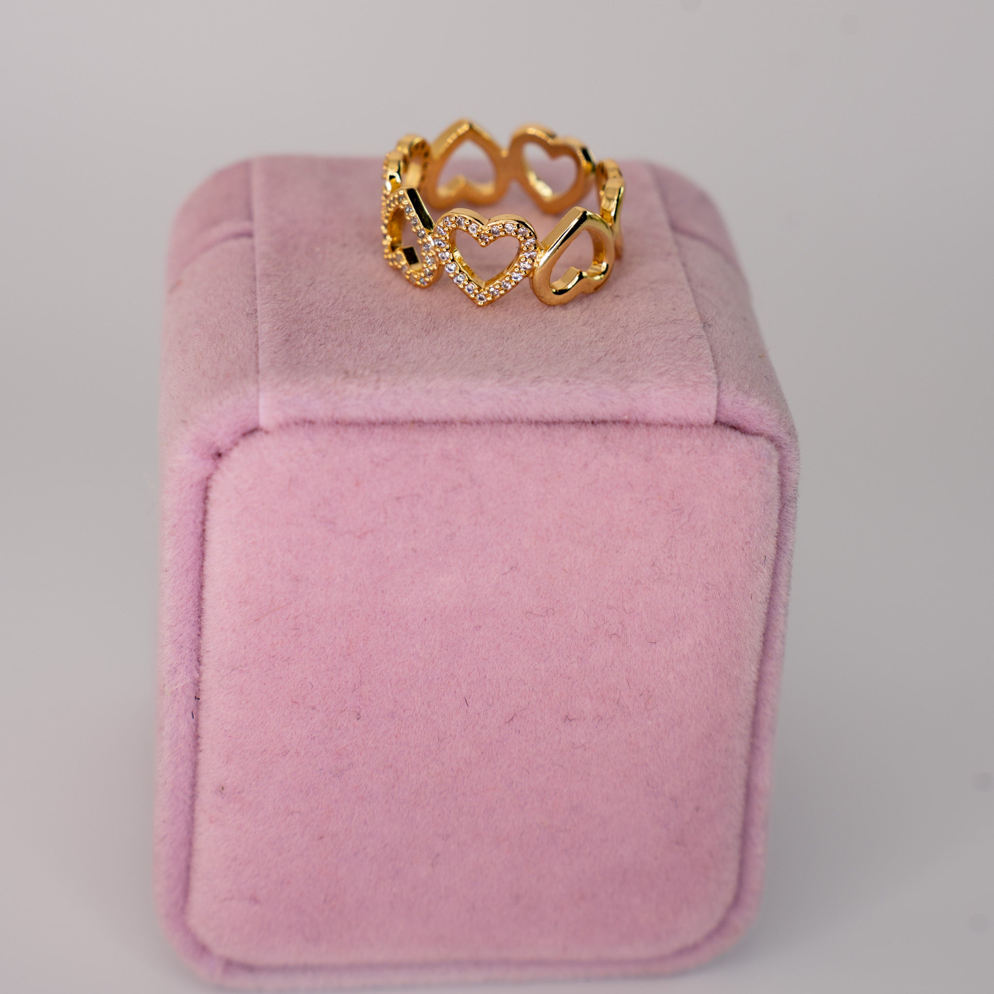 GOLD UNDER-OVER HEART GEMSTONE RING