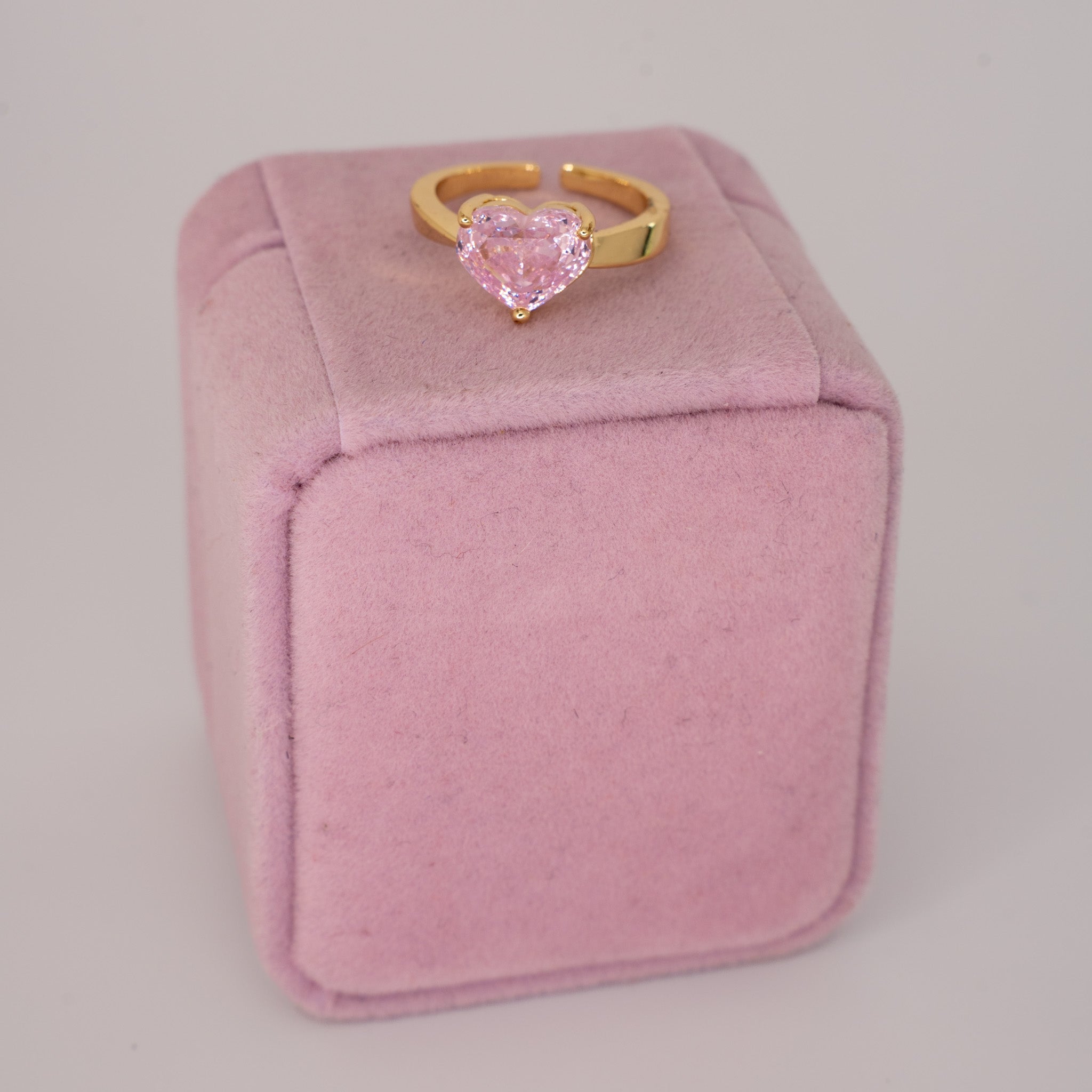 GOLD HEART GEMSTONE RING