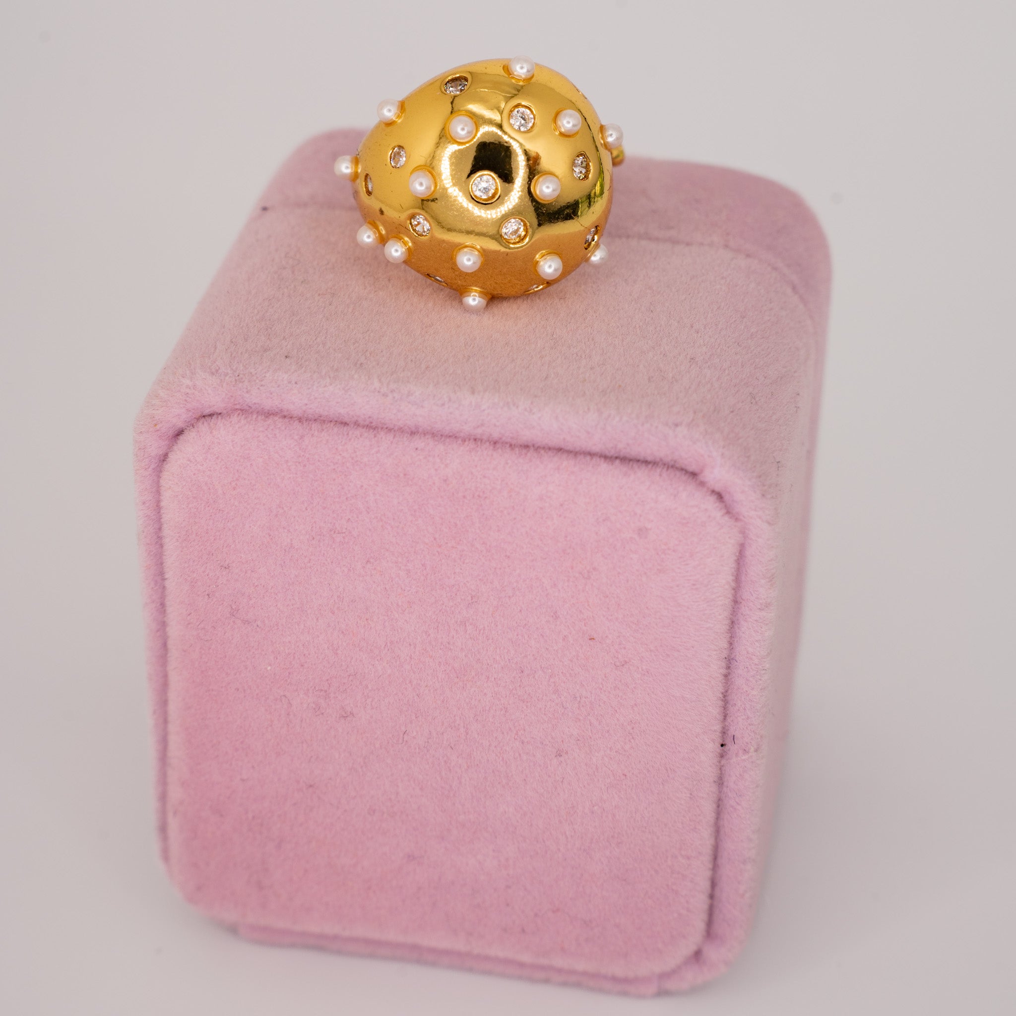 GOLD PEARL SPECKELD DOME RING